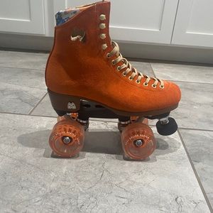 Moxi roller skates